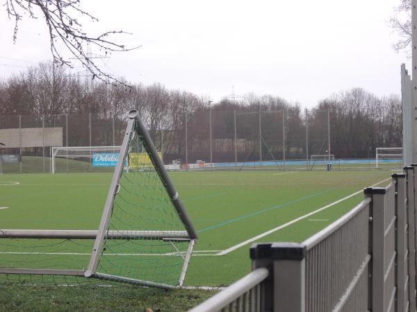 Sportanlage Hans-Böckler-Straße Platz 2 - Frankfurt/Main-Unterliederbach