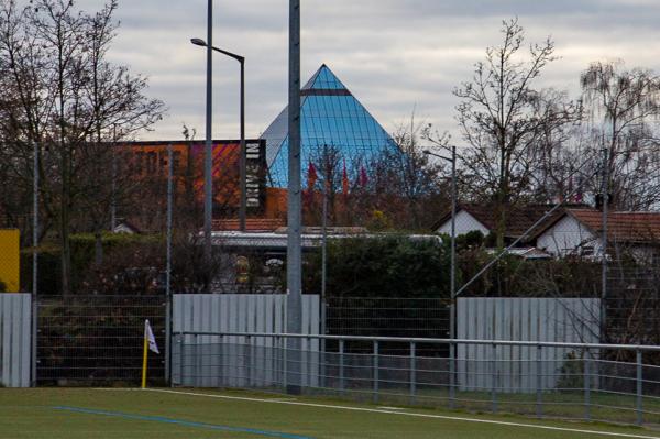 ASV-Stadion an der Magazinstraße Nebenplatz - Fürth/Mittelfranken-Südstadt