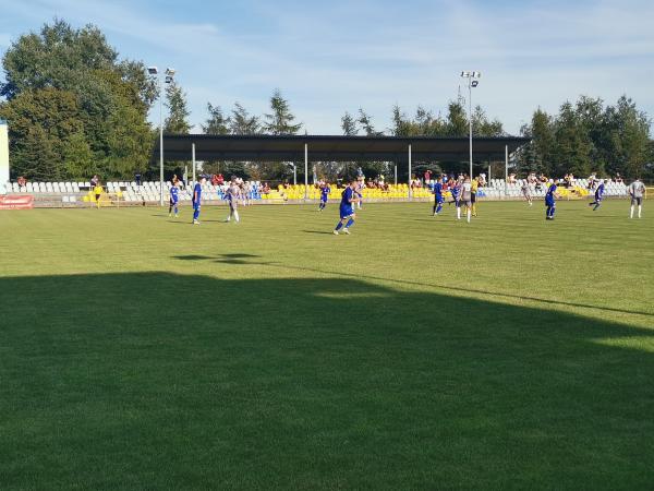 Stadion Mazowiecki - Ożarów Mazowiecki 