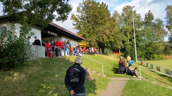 Sportplatz Holzhausen - Immenhausen-Holzhausen