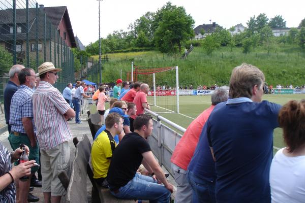Hessenberg-Sportplatz - Eslohe/Sauerland-Cobbenrode