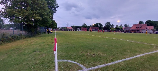 Sportanlage Kirchweg B-Platz - Deinste