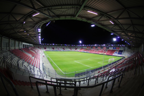 Leuna-Chemie-Stadion - Halle/Saale-Gesundbrunnen