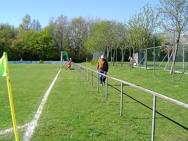 Friedrich-Peters-Platz - Kiel-Suchsdorf