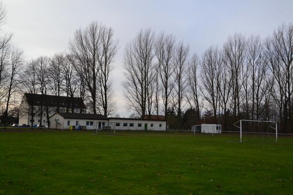 Josef-Riediger-Sportanlage - Thelkow