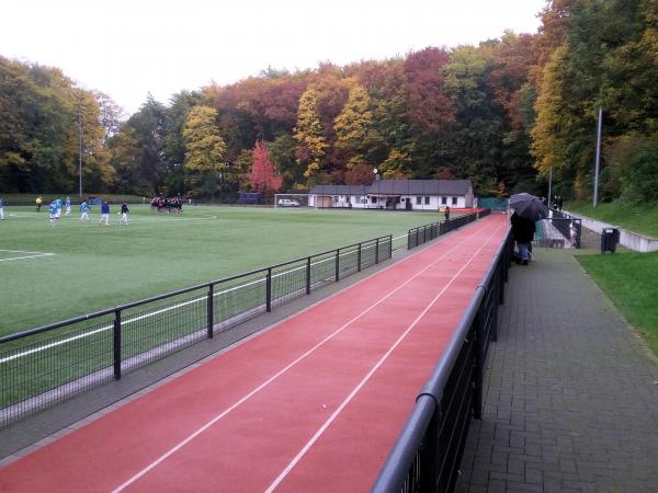 Rather Waldstadion Nebenplatz - Düsseldorf-Rath