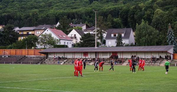 Sportplatz Hainburg - Hainburg an der Donau