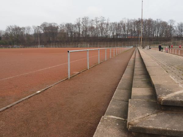 Bezirkssportanlage Haus-Knipp-Straße Platz 2 - Duisburg-Beeckerwerth