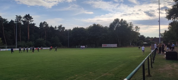 Walter-Grehl-Platz - Neustadt/Rübenberge-Mardorf
