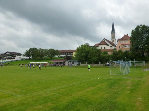 Sportplatz an der Grundschule - Büchlberg