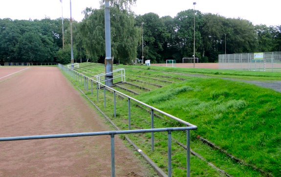 Sportplatz Am Birkenberg A - Leverkusen-Opladen