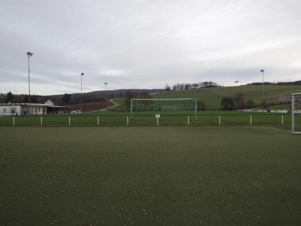 Sportplatz Hauser Weg - Selters/Taunus-Eisenbach
