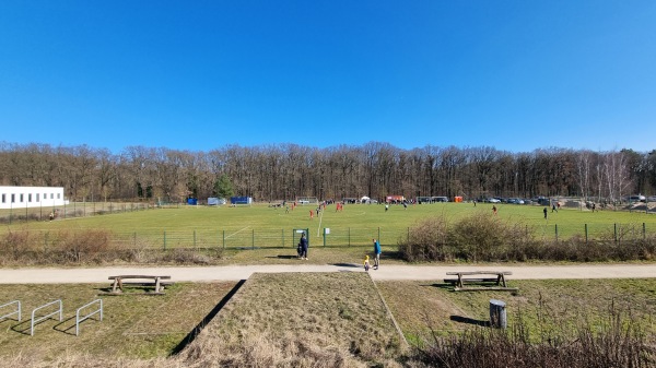 Sportplatz Am Kirchberg - Potsdam-Neu Fahrland