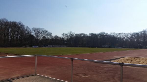 TuS-Anlage im Sportpark Höhenberg - Köln-Höhenberg