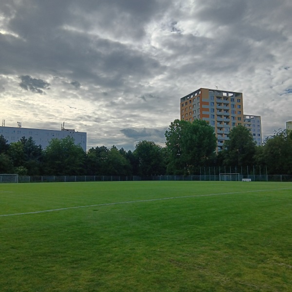 Hřiště u mėstské haly vodova č. 2 - Brno-Královo Pole