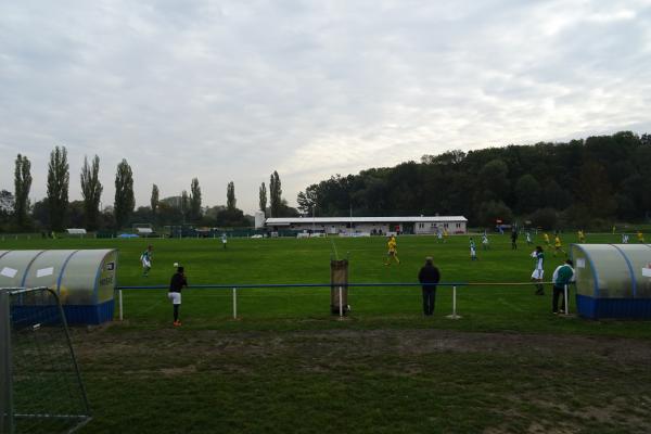 Sportovní a Tréninkové Centrum Uhříněves - Praha-Uhříněves