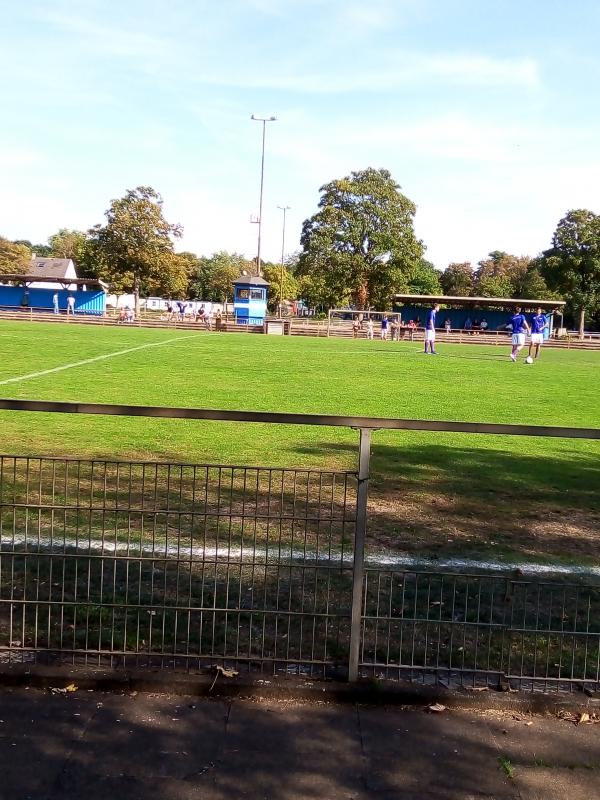 Bezirkssportanlage Großenbaumer Allee - Duisburg-Großenbaum