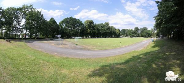 Jahnsportplatz - Döbern