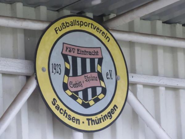 Sportplatz an der B93 - Treben-Serbitz