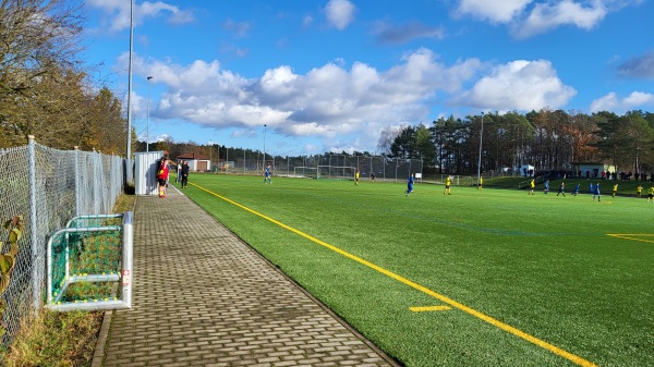 Horst-Hein-Sportanlage Platz 2 - Strahlungen