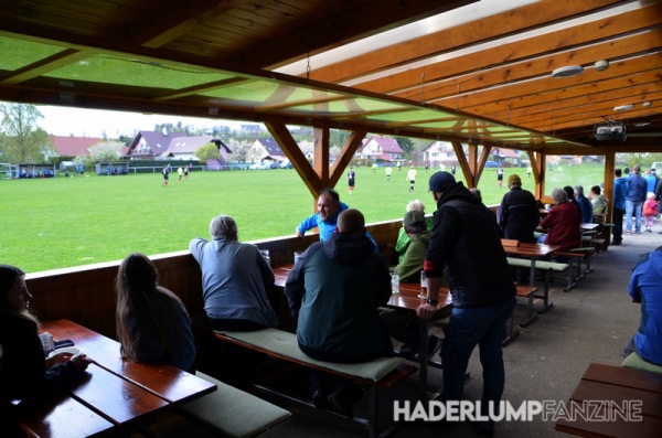 Fotbalové hřiště Lánov - Lánov