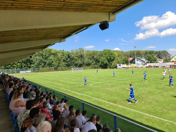 Waldstadion Himberg - Himberg bei Wien