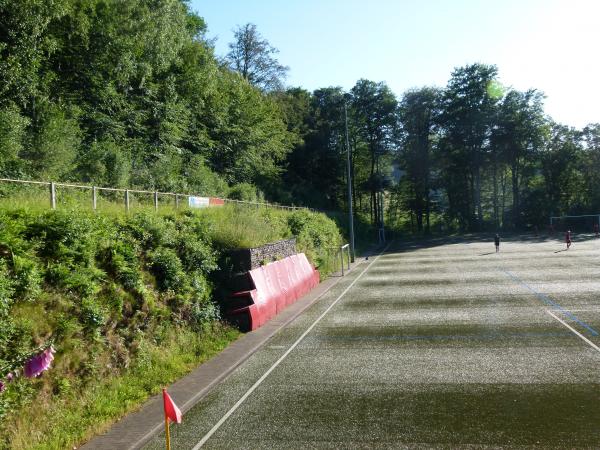 Sportplatz Gilsbacher Straße - Burbach/Siegerland-Wahlbach