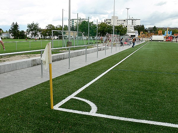 B-Schmitt mobile Stadion Rot-Weiss Nebenplatz 1 - Mörfelden-Walldorf