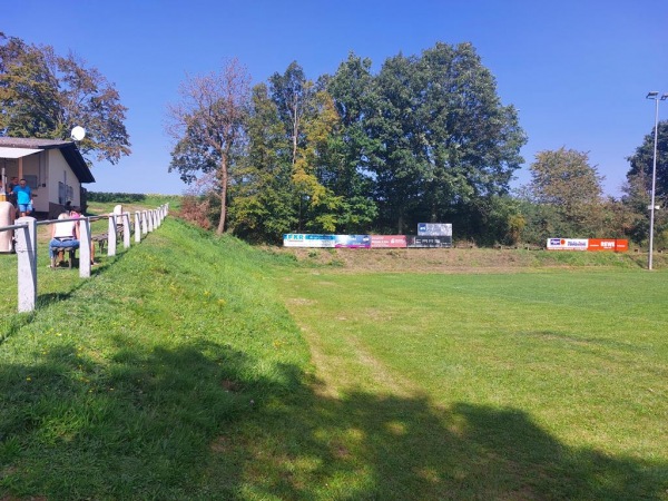 Sportplatz Zum Köberg - Fronhausen/Lahn-Hassenhausen