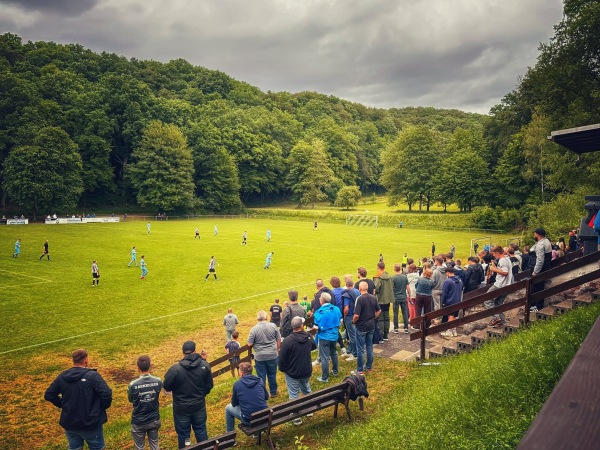 Sportplatz Am Hühnerberg - Braunfels-Tiefenbach