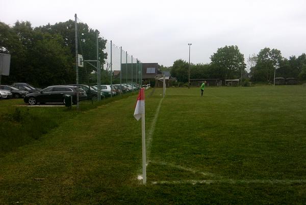 Sportanlage Am Ehrenmal - Jevenstedt-Nienkattbek