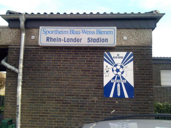 Rhein-Lander-Stadion - Rees-Bienen
