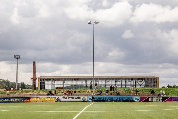 Bruno-Plache-Stadion Nebenplatz 1 - Leipzig-Probstheida
