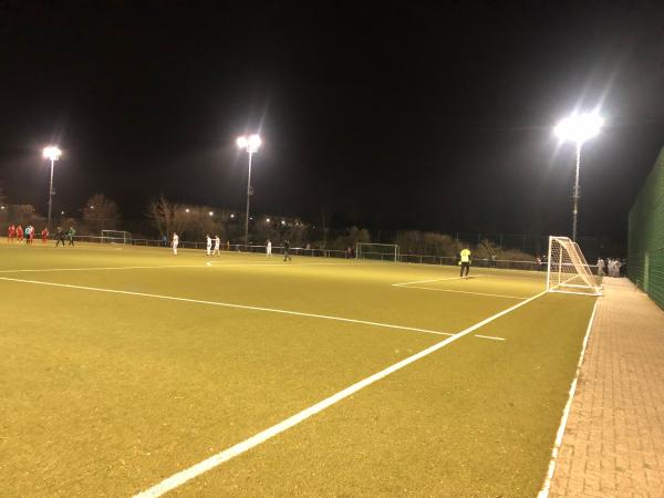 Sportplatz Bornitzstraße - Berlin-Lichtenberg