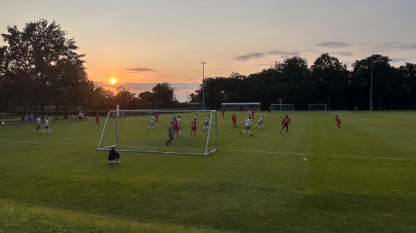 Hueppeplatz 2 - Berlin-Westend