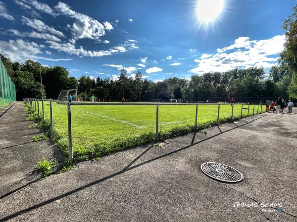 Sportgelände am Neckar Platz 2