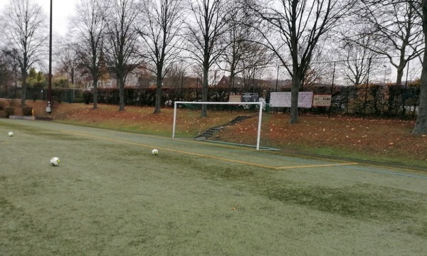 Werner-Freiberg-Sportzentrum B-Platz - Göttingen-Weende