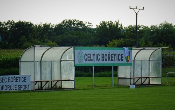 Fotbalové hřiště Bořetice - Bořetice u Hustopečí