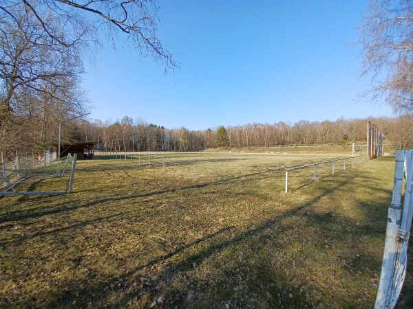 Sportanlage im Wald - Weilrod-Niederlauken