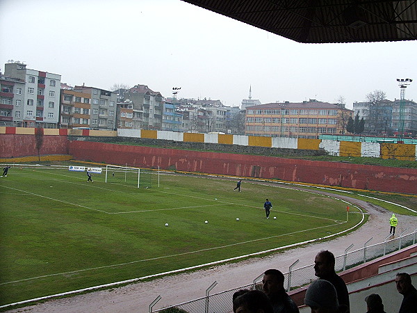 Bayrampaşa Çetin Emeç Stadyumu - İstanbul