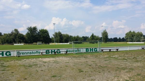 Sportanlage am Schwimmbad Platz 2 - Golßen