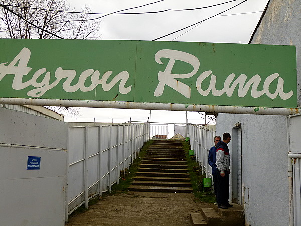 Stadiumi Agron Rama - Obilić