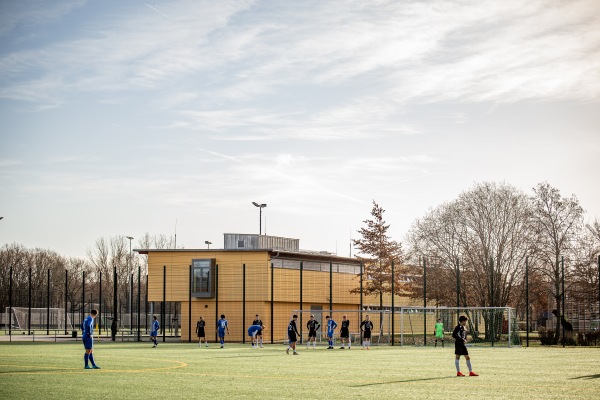 BVB-Stadion Nebenplatz - Berlin-Lichtenberg