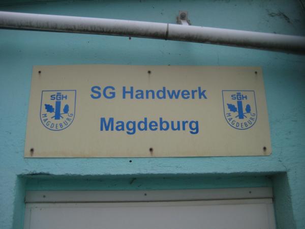 Sportplatz Grundschule am Umfassungsweg - Magdeburg-Neue Neustadt