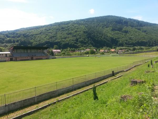 Stadion TJ Cementár - Horné Srnie