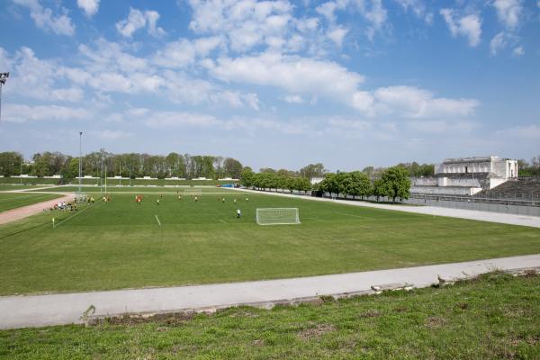 Sportanlage Zeppelinfeld Platz 2 - Nürnberg-Dutzendteich