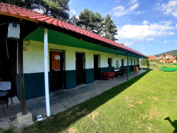 Fotbalové hřiště Louňovice pod Blaníkem - Louňovice pod Blaníkem