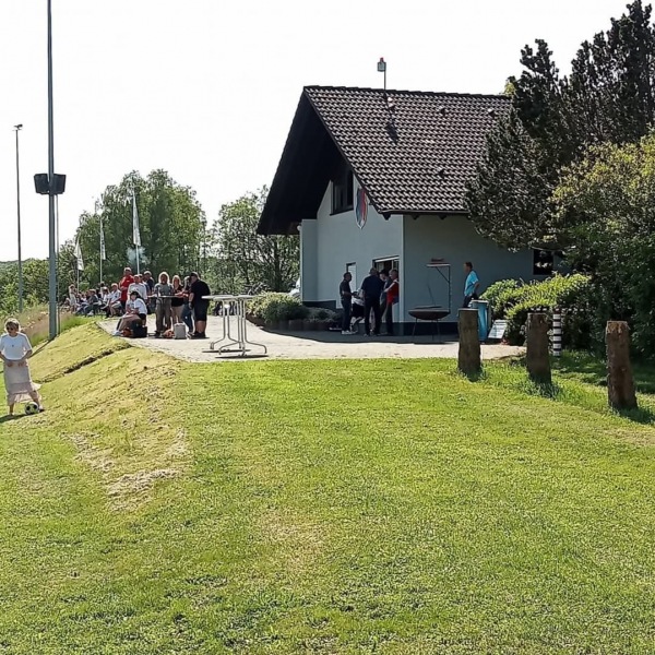 Sportplatz Bruchertseifen - Bruchertseifen