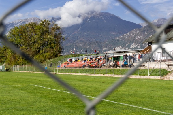 Stadion Na žagi - Lesce
