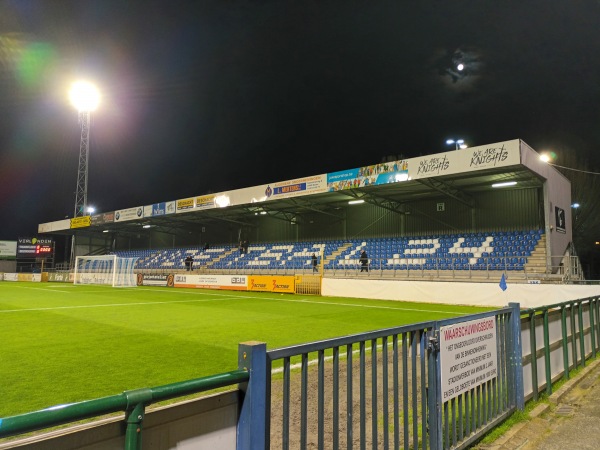 Stadion De Leunen - Geel